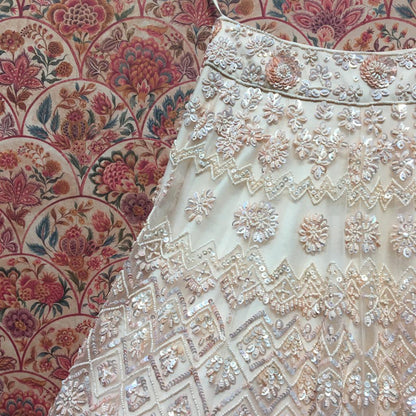 Ivory Lattice Heirloom