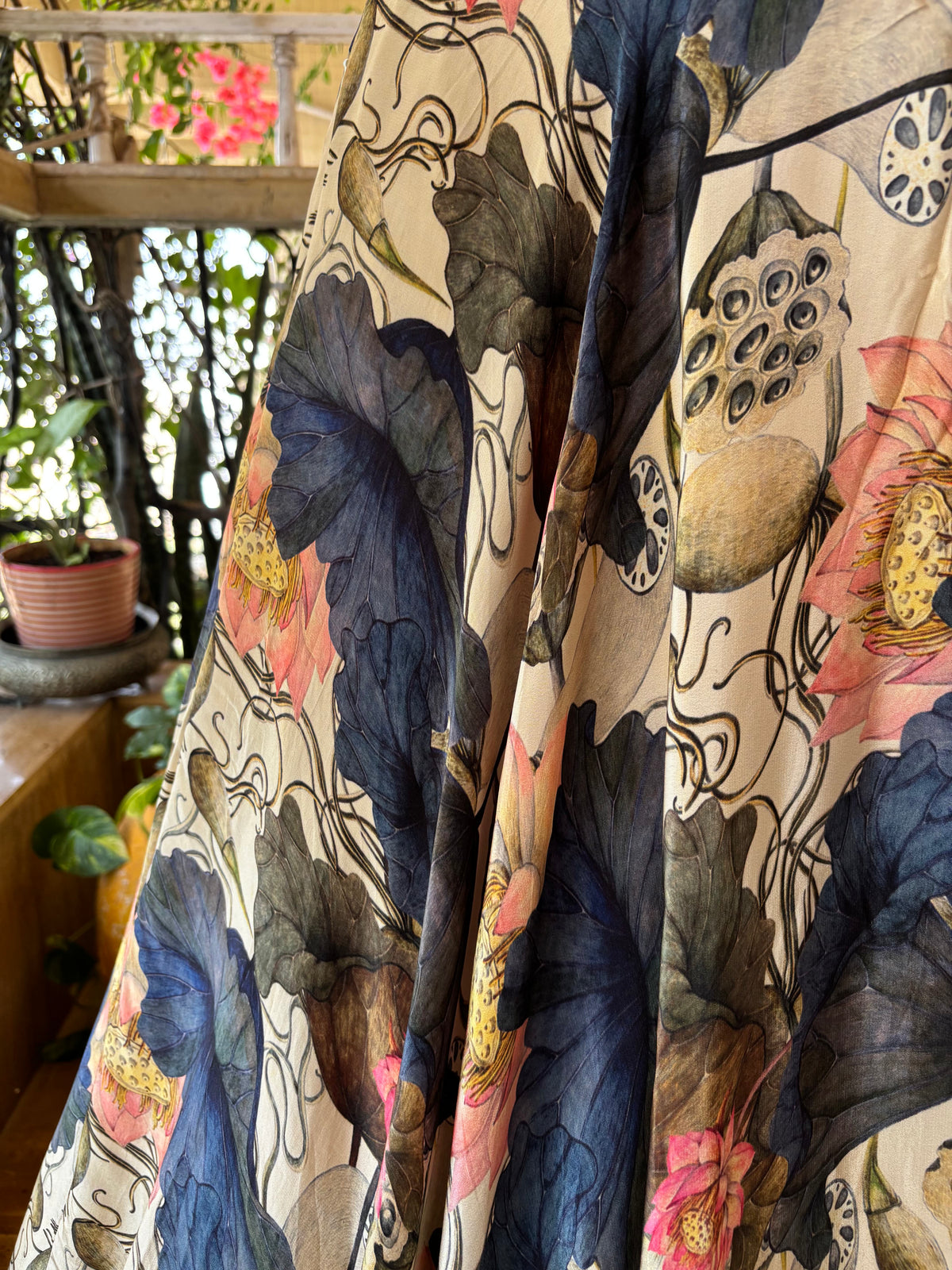Olive Jardin Bloom